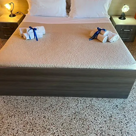 Casa Scirocco 切法卢