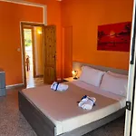 Casa Scirocco شقة تْشيفالو